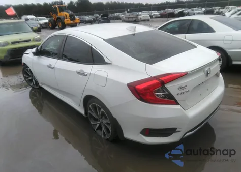 2019 Honda Civic Touring z USA, uszkodzony, nr VIN JHMFC1F90KX002322